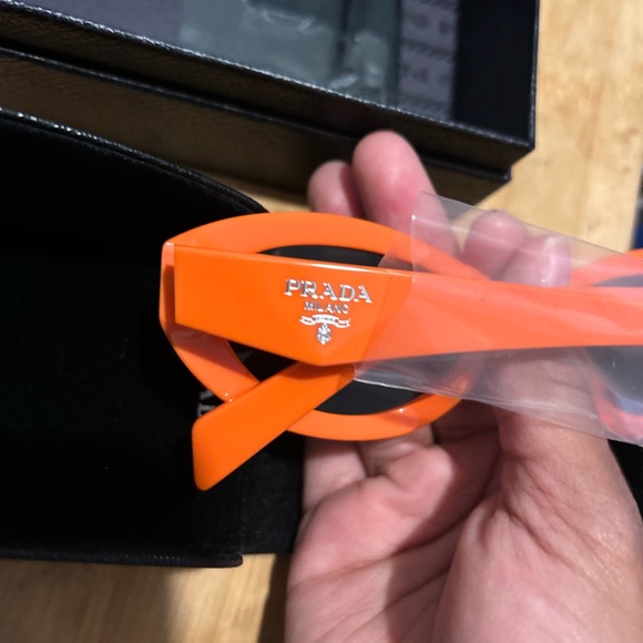 Prada PR 26ZS orange women sunglasses - Picture 2 of 8